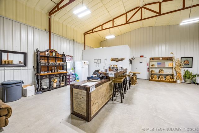 3633 Sawmill, Caddo, OK 74729