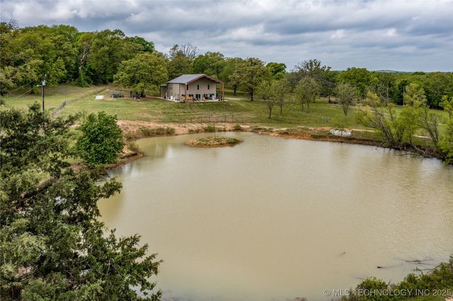 3633 Sawmill, Caddo, OK 74729