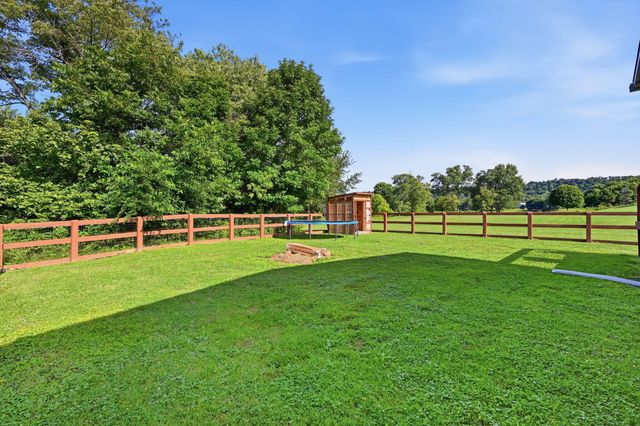 107 Hawthorne Street, Glencoe, KY 41046
