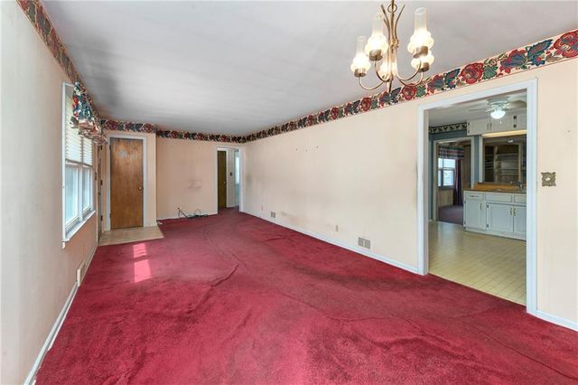 6026 W 54th Terrace, Mission, KS 66202