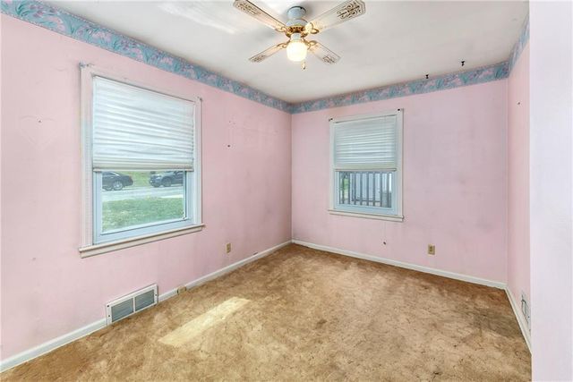 6026 W 54th Terrace, Mission, KS 66202