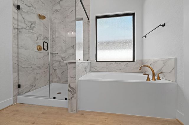 564 Tawny Rim Drive, Willis, TX 77318