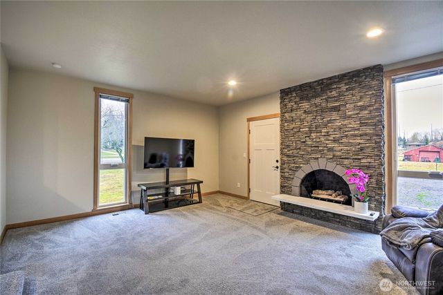 2421 98th Avenue Ct E, Edgewood, WA 98371