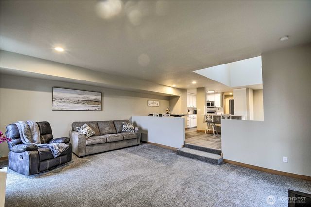 2421 98th Avenue Ct E, Edgewood, WA 98371