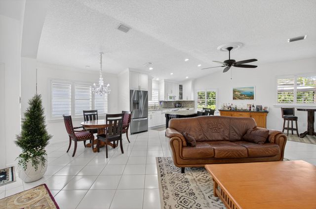 12806 Hampton Lakes Circle, Boynton Beach, FL 33436