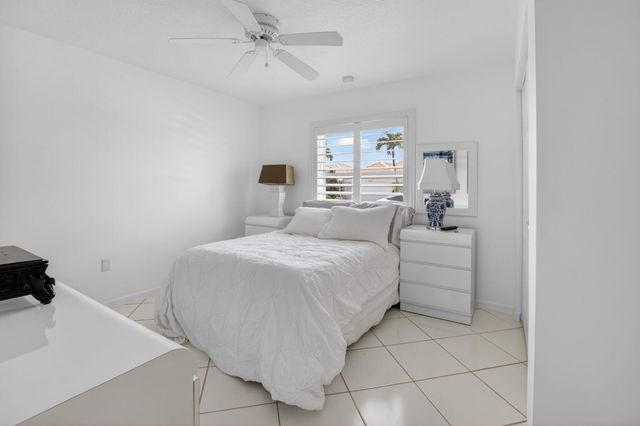 12806 Hampton Lakes Circle, Boynton Beach, FL 33436