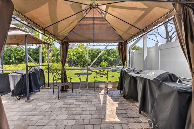 12806 Hampton Lakes Circle, Boynton Beach, FL 33436