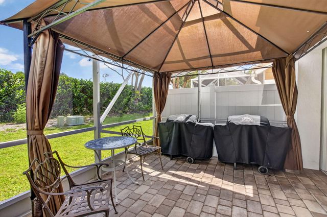 12806 Hampton Lakes Circle, Boynton Beach, FL 33436