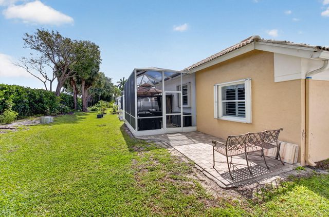 12806 Hampton Lakes Circle, Boynton Beach, FL 33436