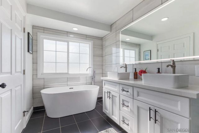 9431 W Lilac Rd, Escondido, CA 92026