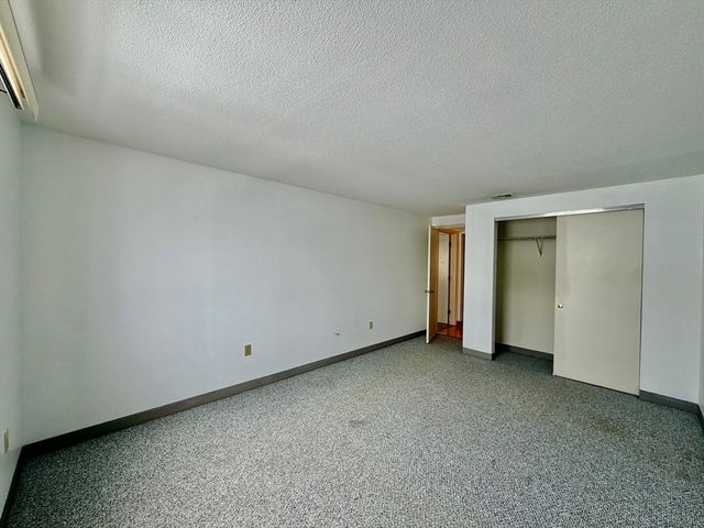 15 Bower Rd B5, Quincy, MA 02169