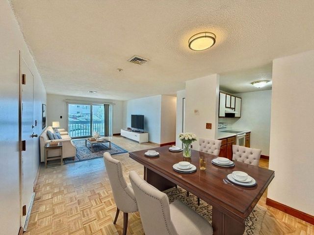 15 Bower Rd B5, Quincy, MA 02169