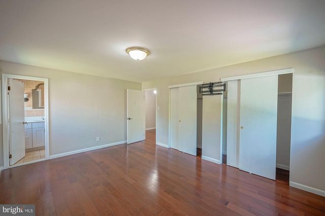 701 CRESTBROOK AVE, Cherry Hill, NJ 08003