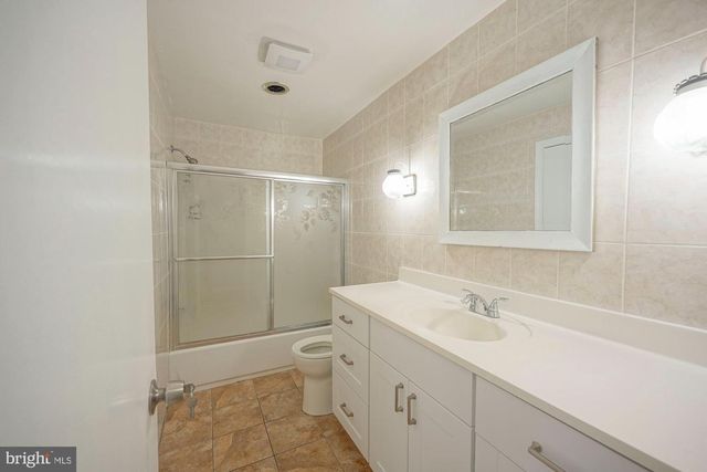 701 CRESTBROOK AVE, Cherry Hill, NJ 08003