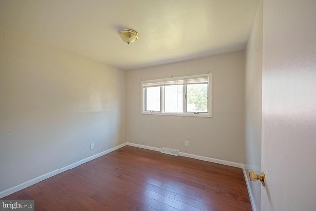 701 CRESTBROOK AVE, Cherry Hill, NJ 08003