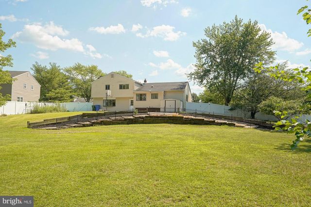 701 CRESTBROOK AVE, Cherry Hill, NJ 08003