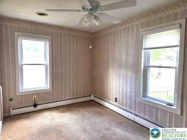 2528 Southwest Broder Street Southwest, Allentown City, PA 18103