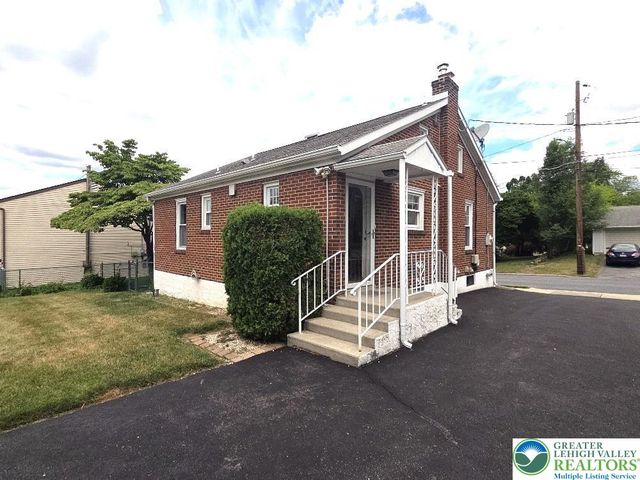 2528 Southwest Broder Street Southwest, Allentown City, PA 18103