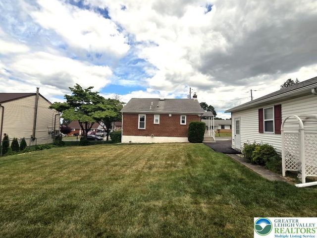 2528 Southwest Broder Street Southwest, Allentown City, PA 18103