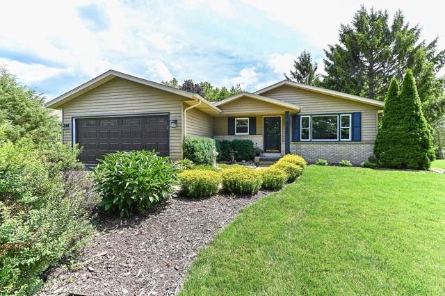 31331 Lake STREET, Burlington, WI 53105