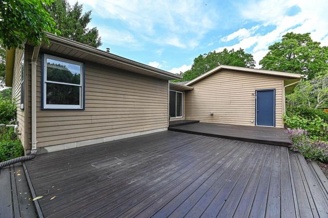 31331 Lake STREET, Burlington, WI 53105