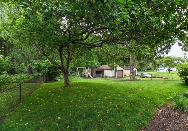 31331 Lake STREET, Burlington, WI 53105
