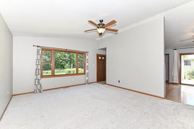 31331 Lake STREET, Burlington, WI 53105