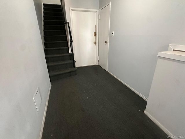 219-02 64 Avenue 1A, Bayside, NY 11364