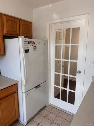 219-02 64 Avenue 1A, Bayside, NY 11364
