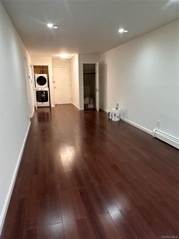 219-02 64 Avenue 1A, Bayside, NY 11364