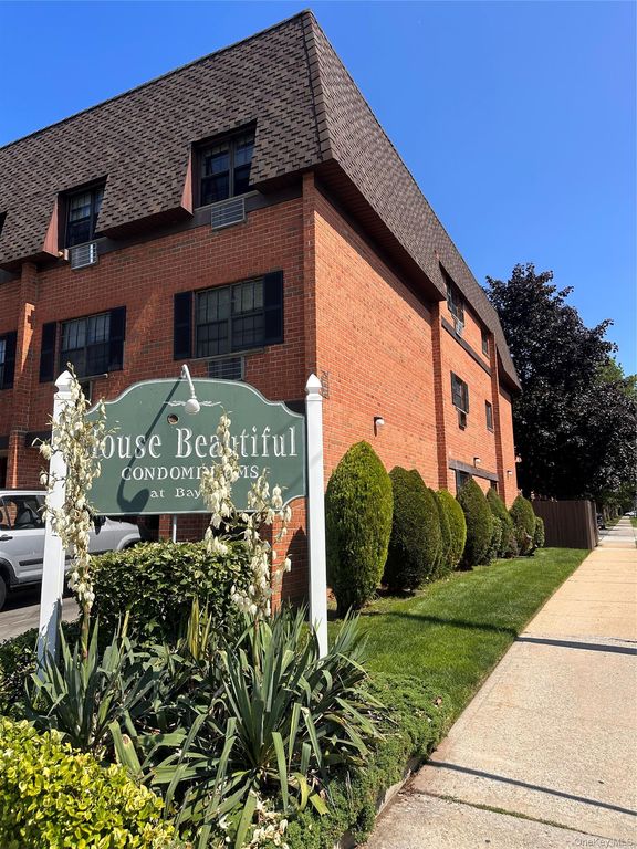 219-02 64 Avenue 1A, Bayside, NY 11364