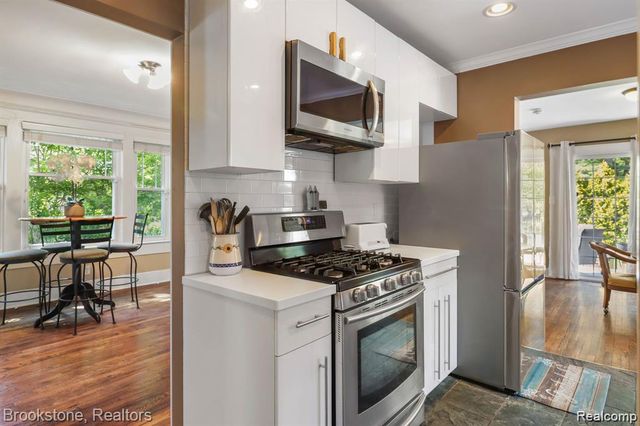 233 Gardenia Avenue, Royal Oak, MI 48067