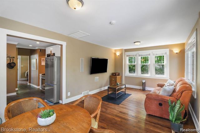 233 Gardenia Avenue, Royal Oak, MI 48067