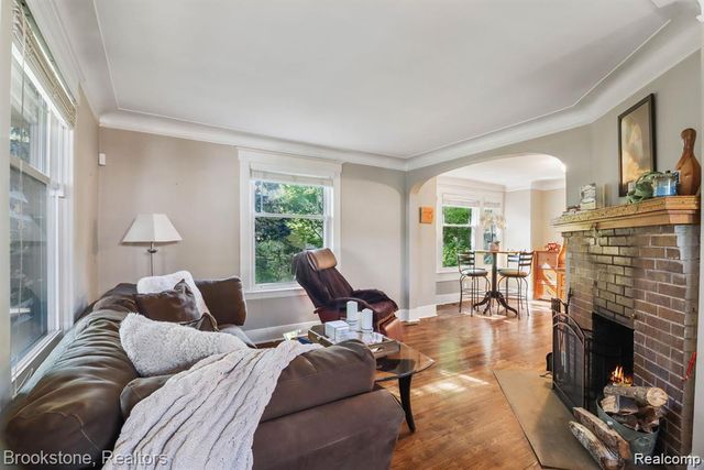 233 Gardenia Avenue, Royal Oak, MI 48067