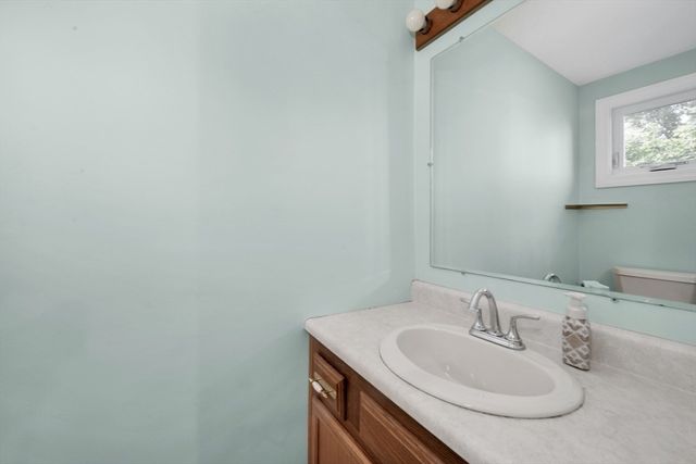 103 Standpipe Dr 103, Rockland, MA 02370