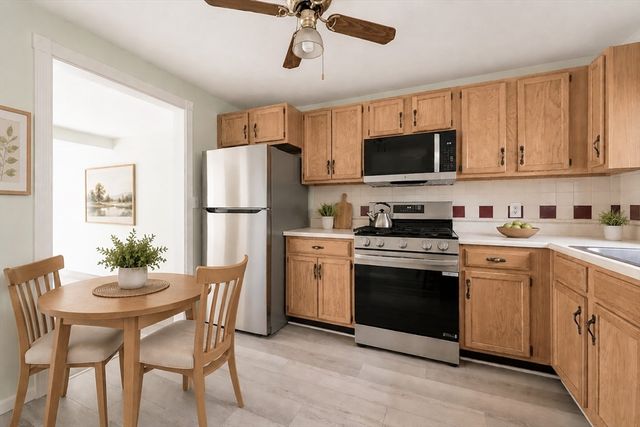 103 Standpipe Dr 103, Rockland, MA 02370