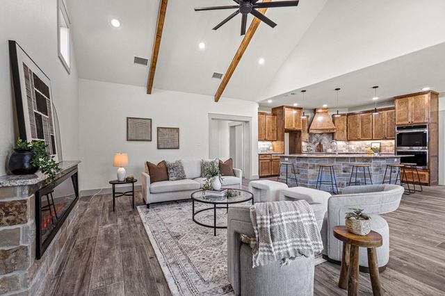 512 Bandera Drive, Howe, TX 75459