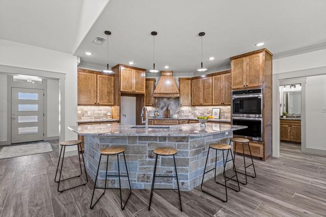 512 Bandera Drive, Howe, TX 75459