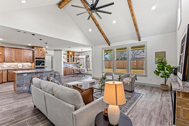 512 Bandera Drive, Howe, TX 75459