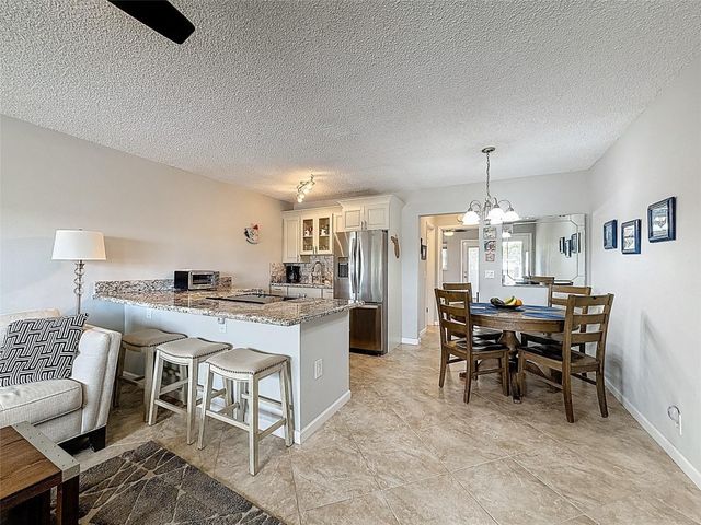 800 SW 11th Avenue 12, Hallandale Beach, FL 33009