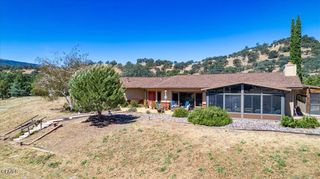 20476 Old Town Road, Tehachapi, CA 93561