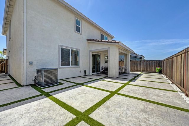 4209 Molten Creek Way, Roseville, CA 95747