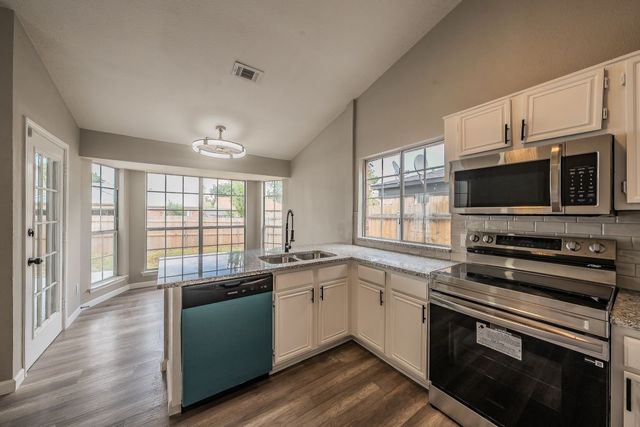 1548 High Pointe Lane, Cedar Hill, TX 75104