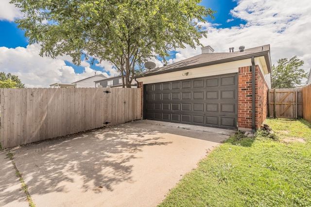 1548 High Pointe Lane, Cedar Hill, TX 75104