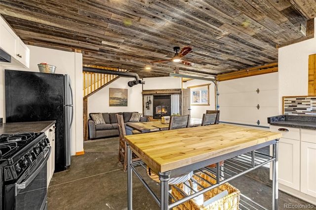 323 Marion Lane, Cotopaxi, CO 81223