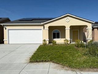 1225 E Orange Street, Avenal, CA 93204