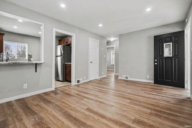 1334 Chalfant Street, South Bend, IN 46617