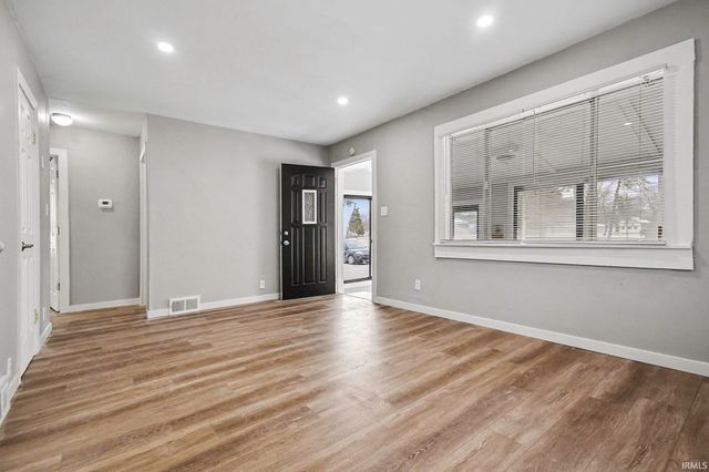 1334 Chalfant Street, South Bend, IN 46617