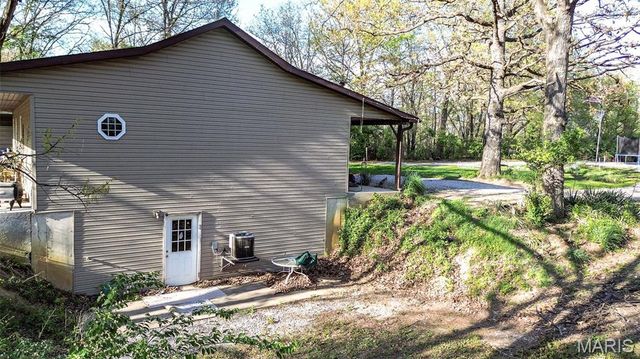 343 Prairie Lane, Alton, IL 62002