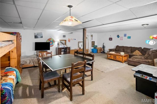 343 Prairie Lane, Alton, IL 62002